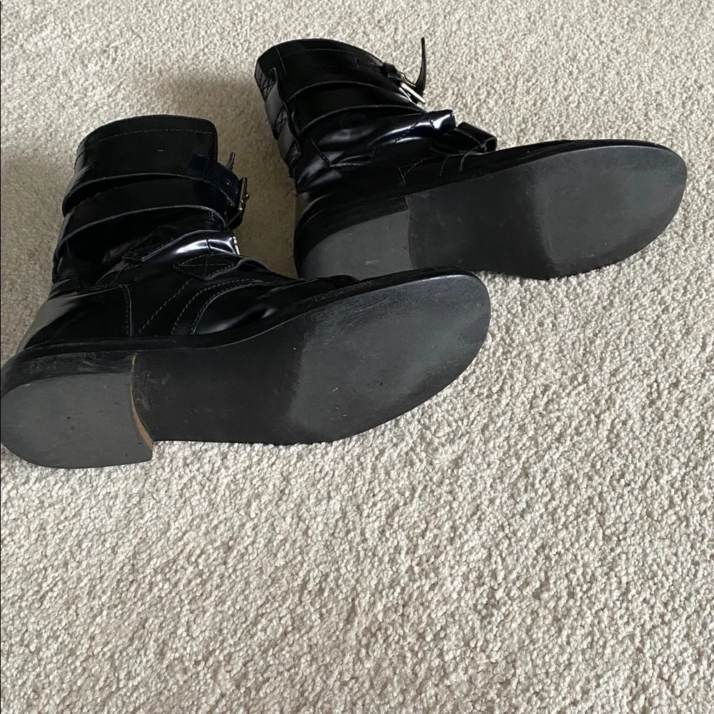 Celine Boots - Patent Leather combat boots with buckles. - Picture 4 of 9